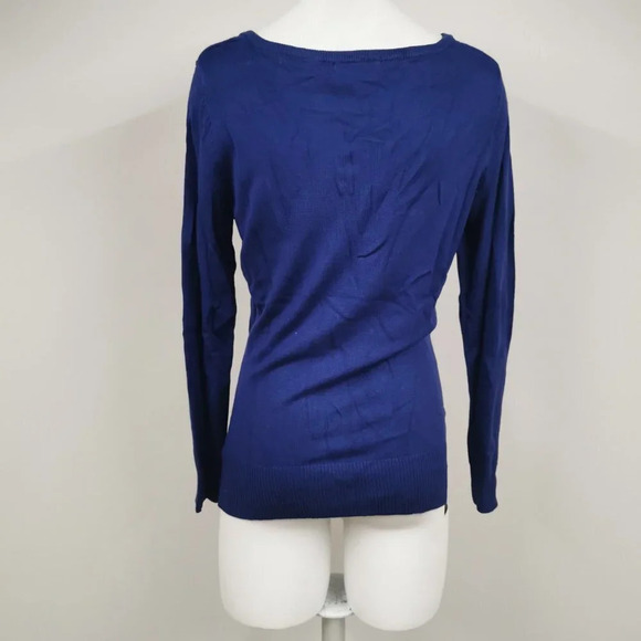 𝅺George  Long Sleeve Pullover - Picture 2 of 3